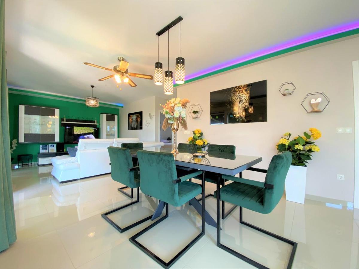 Lux Apartment Sea Shell With Jacuzzi มาคาร์สกา ภายนอก รูปภาพ