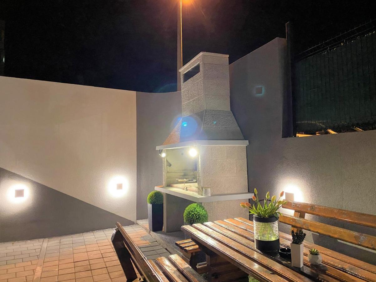 Lux Apartment Sea Shell With Jacuzzi มาคาร์สกา ภายนอก รูปภาพ